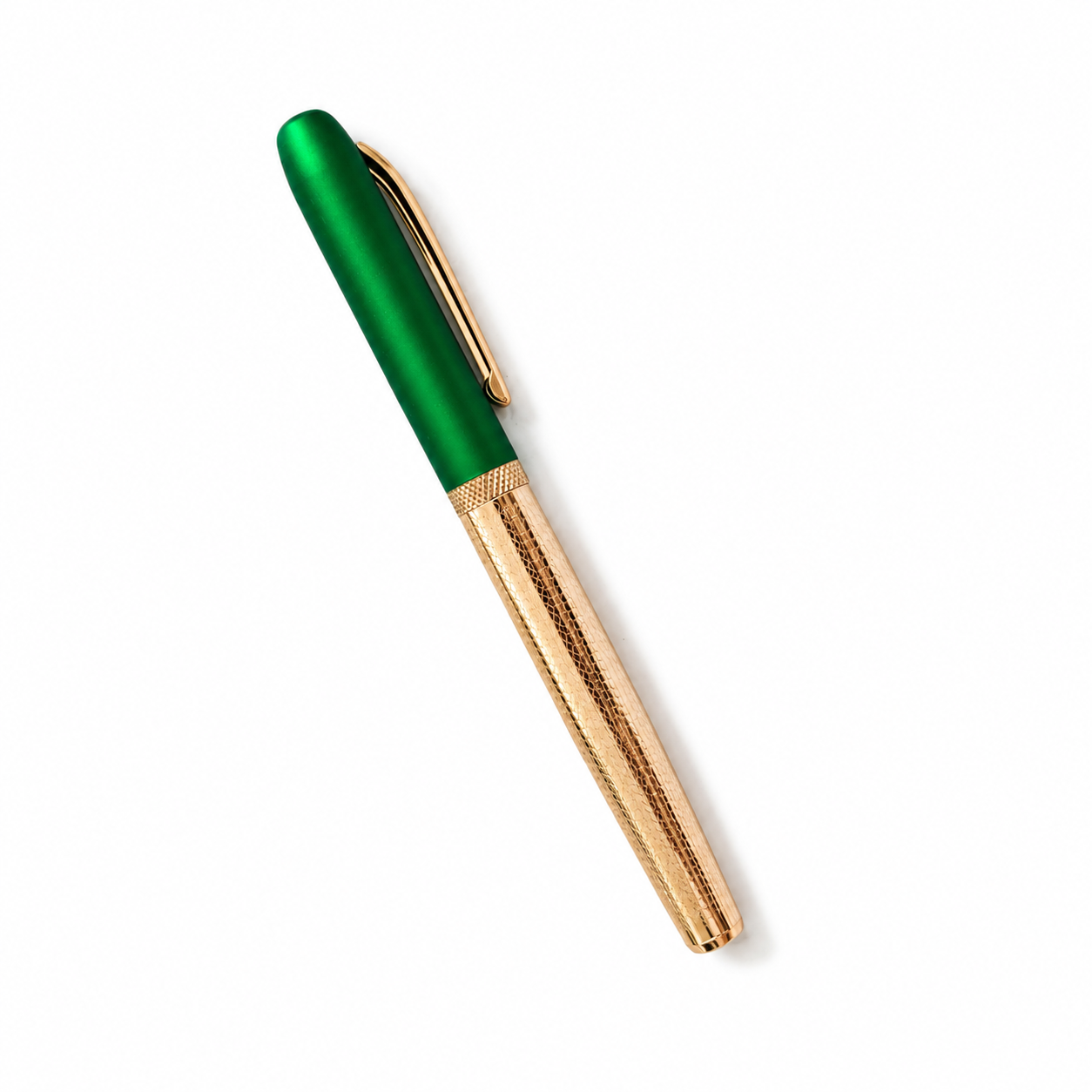 WALIV Verde Gilt roller pen — green & gold finish, studio photograph.